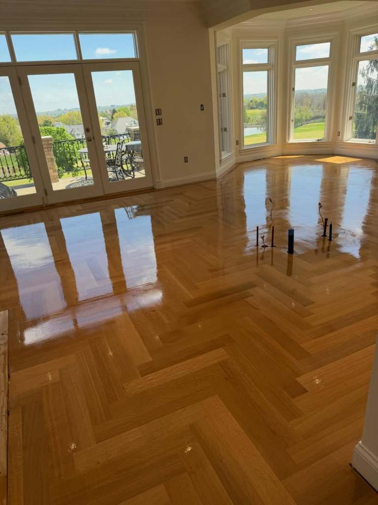 White oak rift and quarter sawn solid herringbone from @hickmanwoods. Stained @bonapro.us natu 4